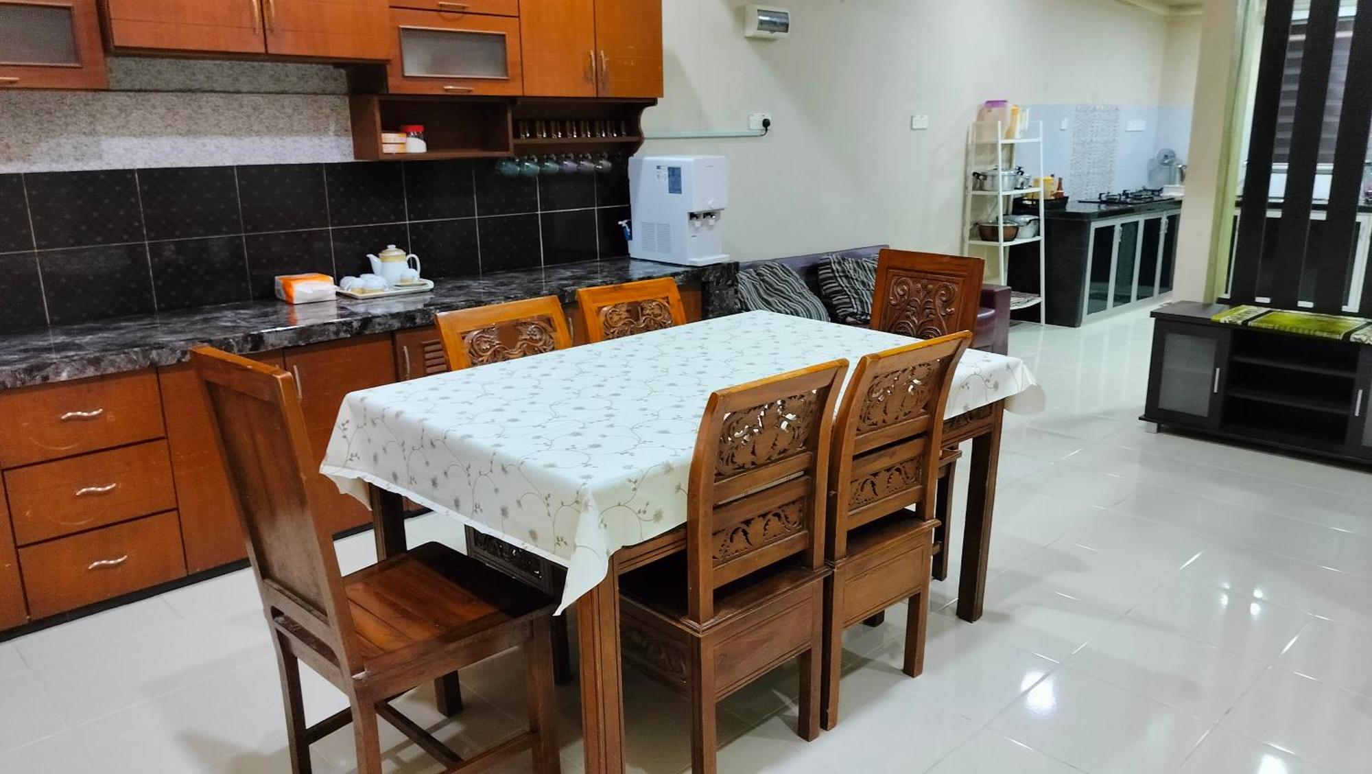 Zr Homestay Джитра Екстериор снимка